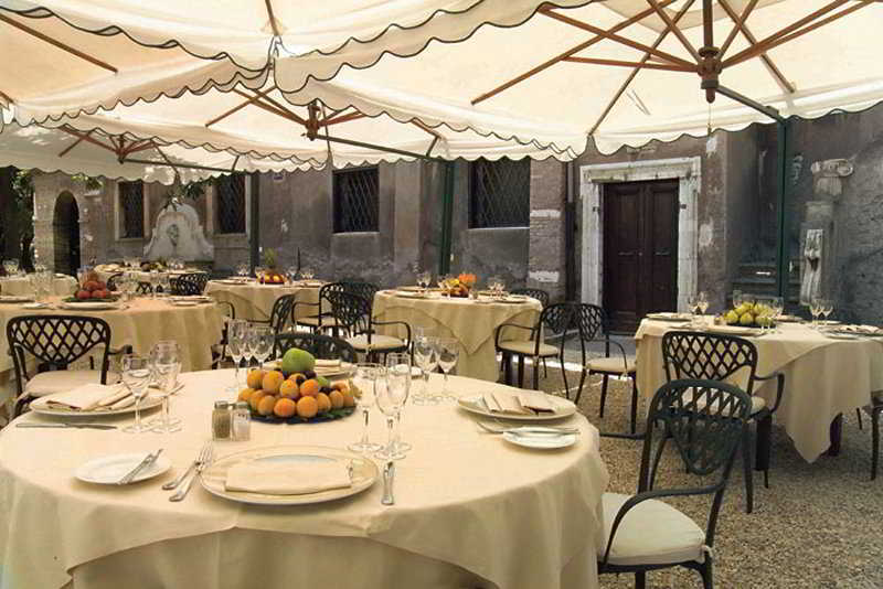 The Church Village Rome Luaran gambar